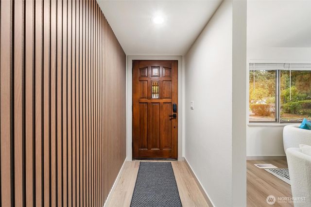 6714 Husky Way SE, Lacey, WA 98503