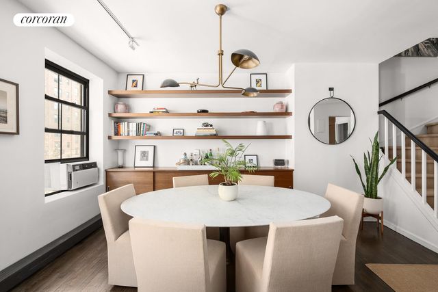 434 W 23RD Street E, New York City, NY 10011