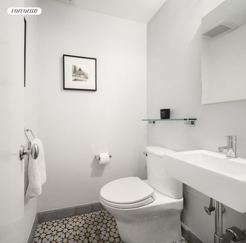 434 W 23RD Street E, New York City, NY 10011