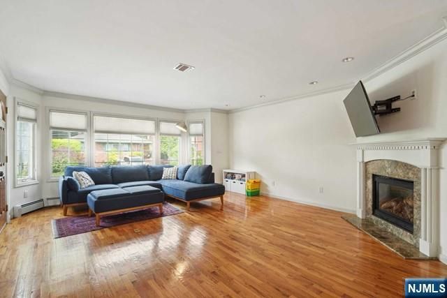 75 Myrtle Avenue 1, Edgewater, NJ 07020