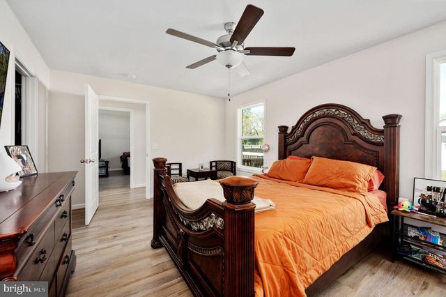 669 LAKEVIEW DR, Colonial Beach, VA 22443