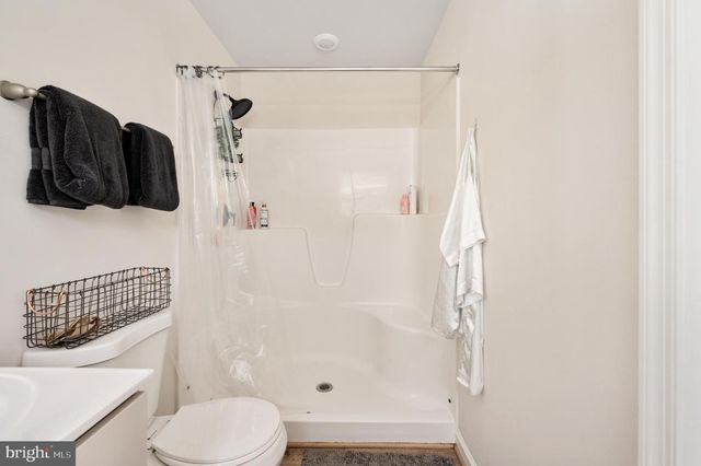 669 LAKEVIEW DR, Colonial Beach, VA 22443