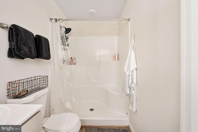 669 LAKEVIEW DR, Colonial Beach, VA 22443