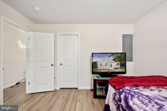 669 LAKEVIEW DR, Colonial Beach, VA 22443