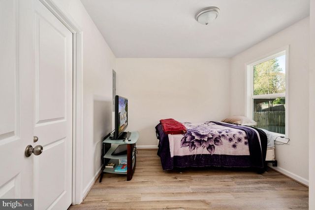 669 LAKEVIEW DR, Colonial Beach, VA 22443