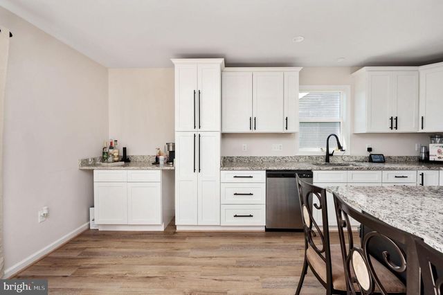 669 LAKEVIEW DR, Colonial Beach, VA 22443