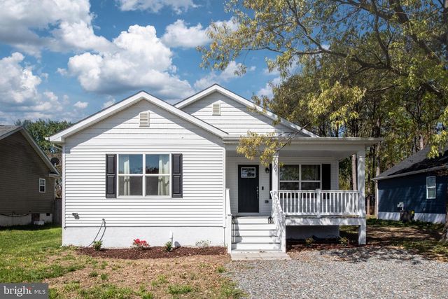 669 LAKEVIEW DR, Colonial Beach, VA 22443