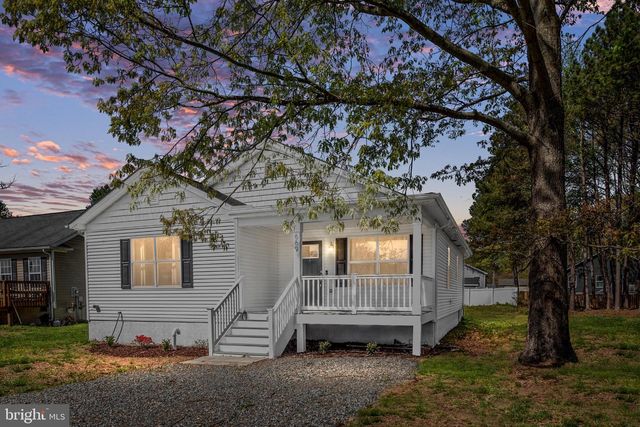 669 LAKEVIEW DR, Colonial Beach, VA 22443