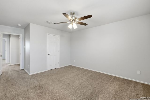 9425 Apple Ridge Ln, San Antonio, TX 78239