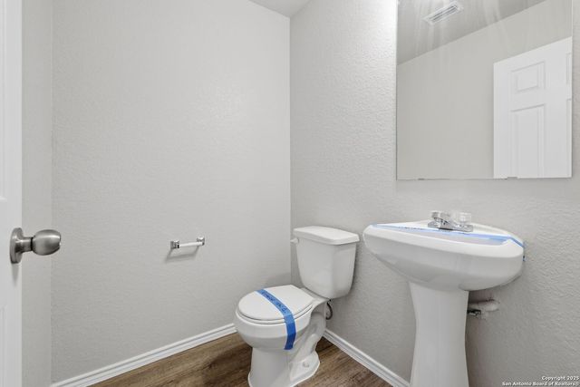 9425 Apple Ridge Ln, San Antonio, TX 78239