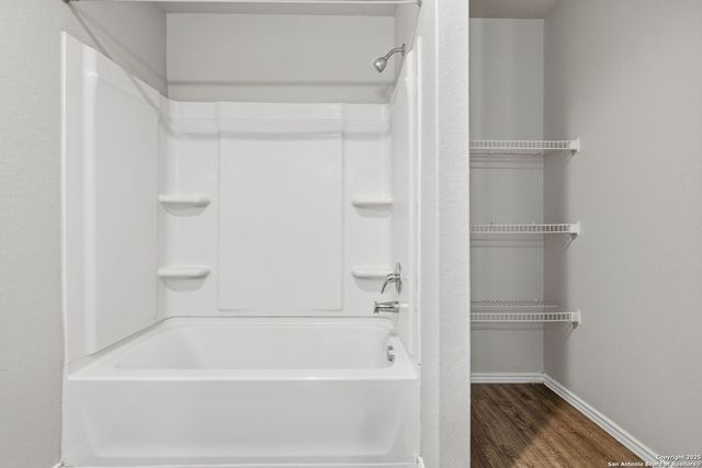 9425 Apple Ridge Ln, San Antonio, TX 78239