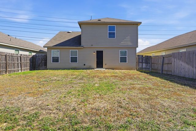 9425 Apple Ridge Ln, San Antonio, TX 78239