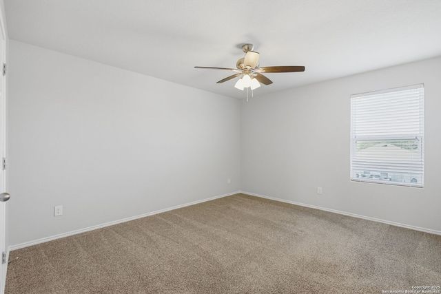 9425 Apple Ridge Ln, San Antonio, TX 78239