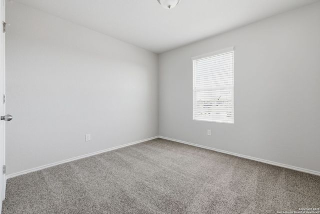 9425 Apple Ridge Ln, San Antonio, TX 78239