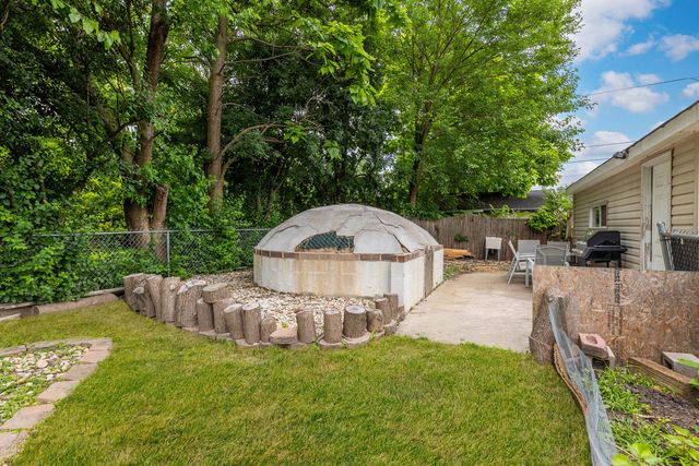 115 N State Street, Glenwood, IL 60425