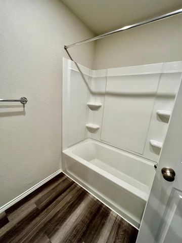 1906 Fieldfare ST, New Braunfels, TX 78130