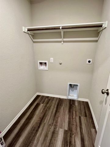 1906 Fieldfare ST, New Braunfels, TX 78130