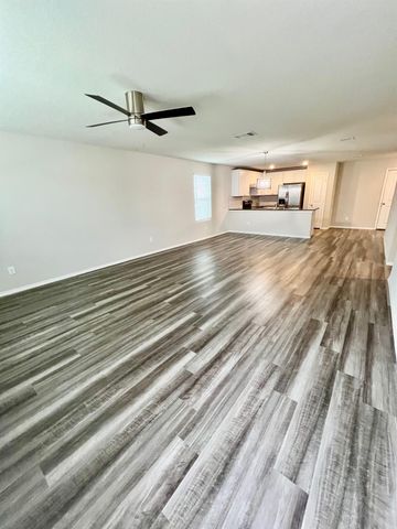 1906 Fieldfare ST, New Braunfels, TX 78130