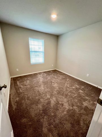 1906 Fieldfare ST, New Braunfels, TX 78130