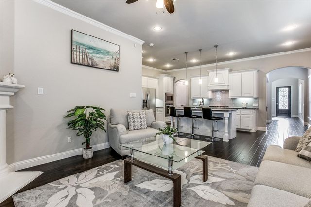 3901 Bentley Drive, Bedford, TX 76021