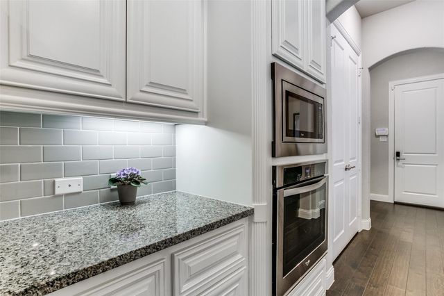 3901 Bentley Drive, Bedford, TX 76021