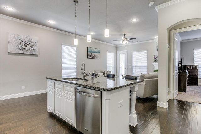 3901 Bentley Drive, Bedford, TX 76021