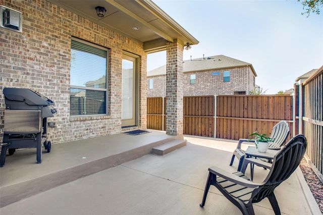 3901 Bentley Drive, Bedford, TX 76021