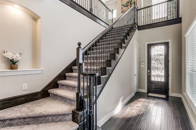 3901 Bentley Drive, Bedford, TX 76021