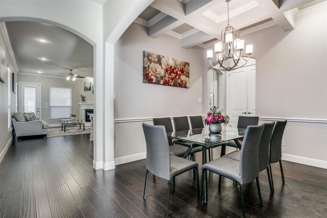 3901 Bentley Drive, Bedford, TX 76021