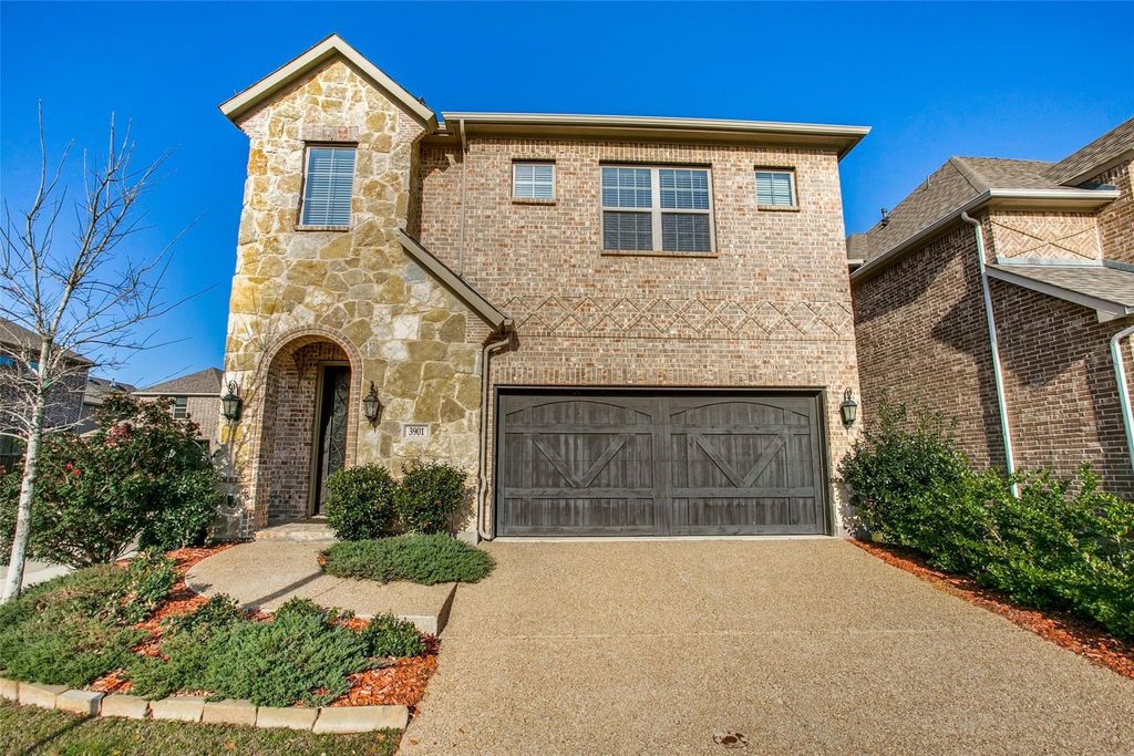 3901 Bentley Drive, Bedford, TX 76021