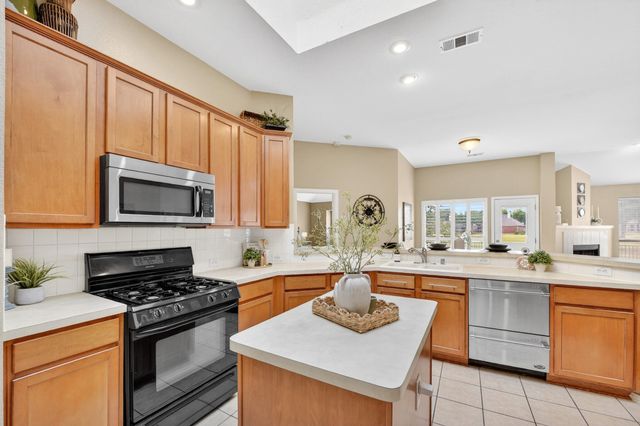 1369 Royal Oaks Drive, Frisco, TX 75036