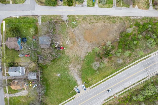 9827 E Independence Avenue, Independence, MO 64053