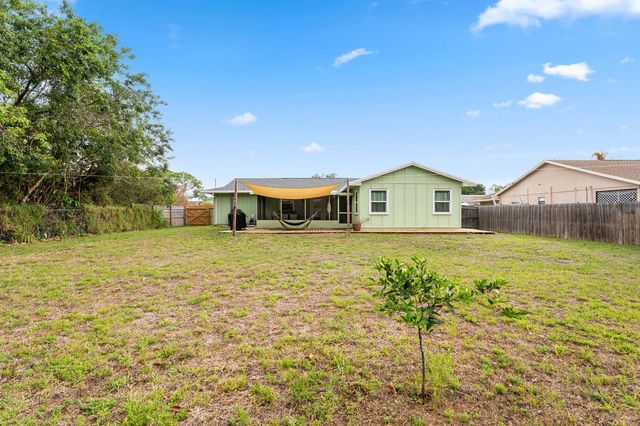 452 SW David Terrace, Port St. Lucie, FL 34953