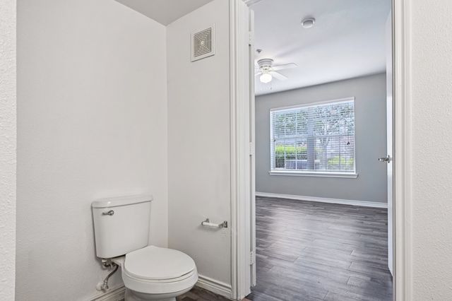 700 Timber Oaks Lane, Grand Prairie, TX 75051