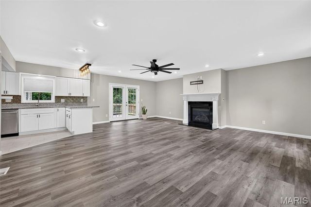 11 Highland Drive, St Charles, MO 63303