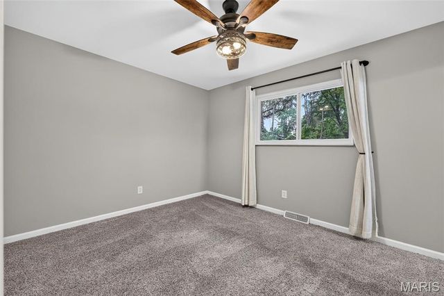 11 Highland Drive, St Charles, MO 63303