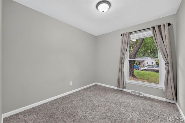 11 Highland Drive, St Charles, MO 63303