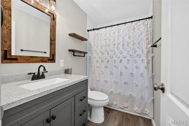 11 Highland Drive, St Charles, MO 63303