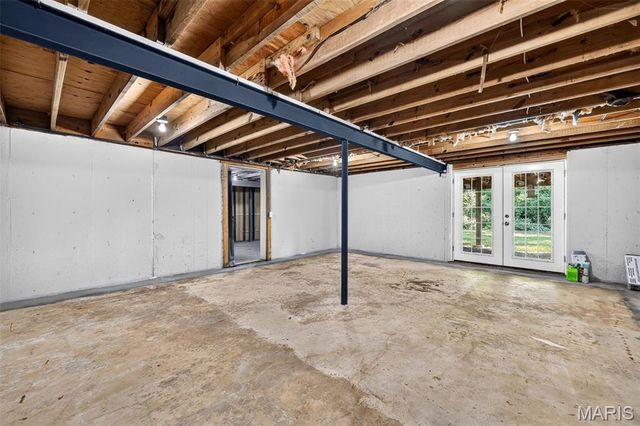 11 Highland Drive, St Charles, MO 63303