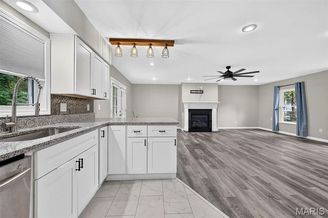 11 Highland Drive, St Charles, MO 63303