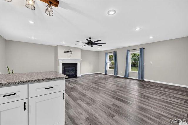 11 Highland Drive, St Charles, MO 63303