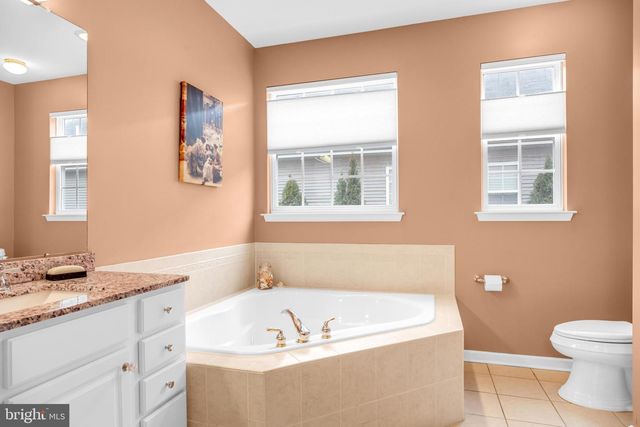 14 HIGHLAND CT, Swedesboro, NJ 08085