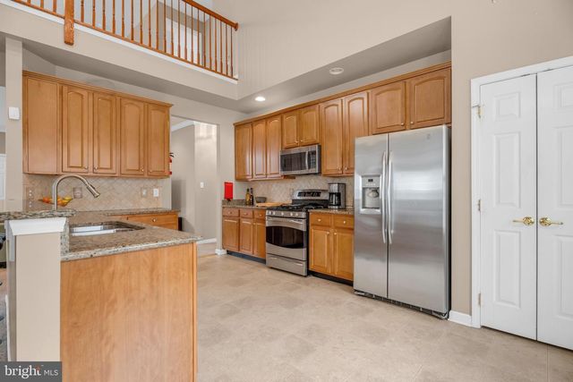 14 HIGHLAND CT, Swedesboro, NJ 08085