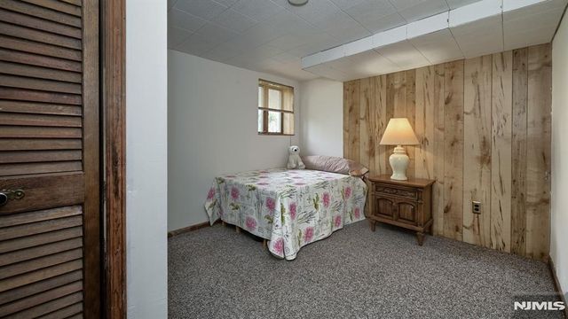 96 E Lions Head, Wayne, NJ 07470