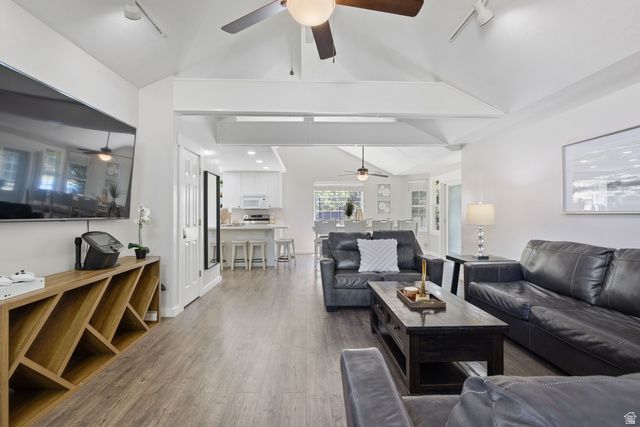 1890 W ROCK HOLLOW RD, Bluffdale, UT 84065