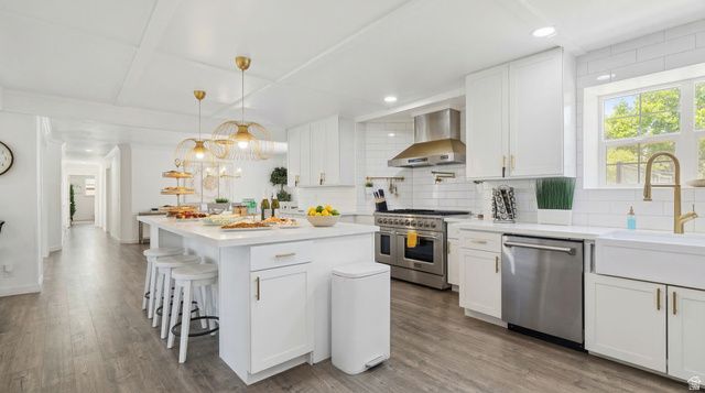 1890 W ROCK HOLLOW RD, Bluffdale, UT 84065