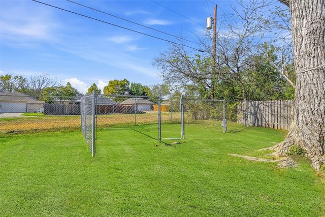 3403 Huisache Street, Denton, TX 76209