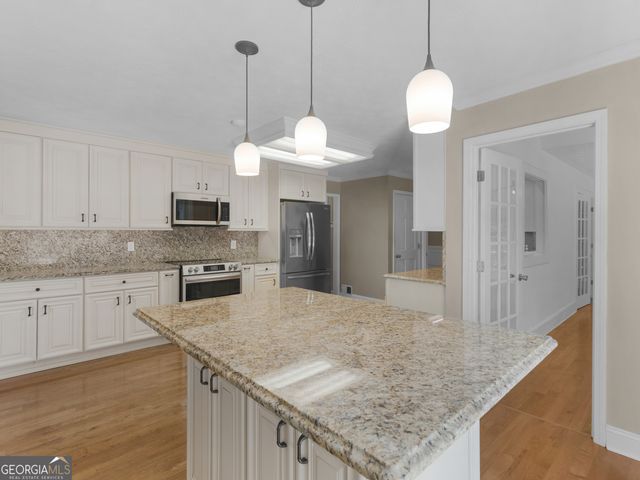8601 N Shore Drive, Jonesboro, GA 30236
