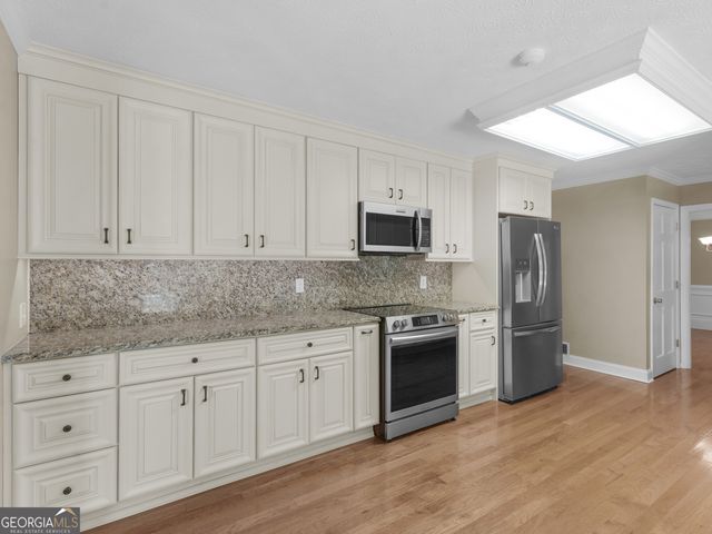 8601 N Shore Drive, Jonesboro, GA 30236