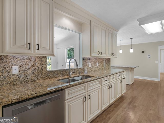 8601 N Shore Drive, Jonesboro, GA 30236